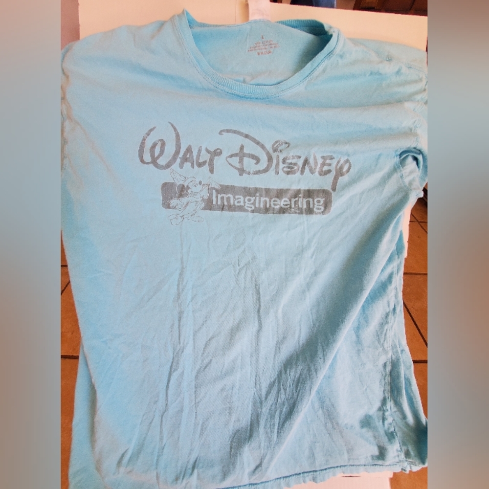 Disney shirt size large